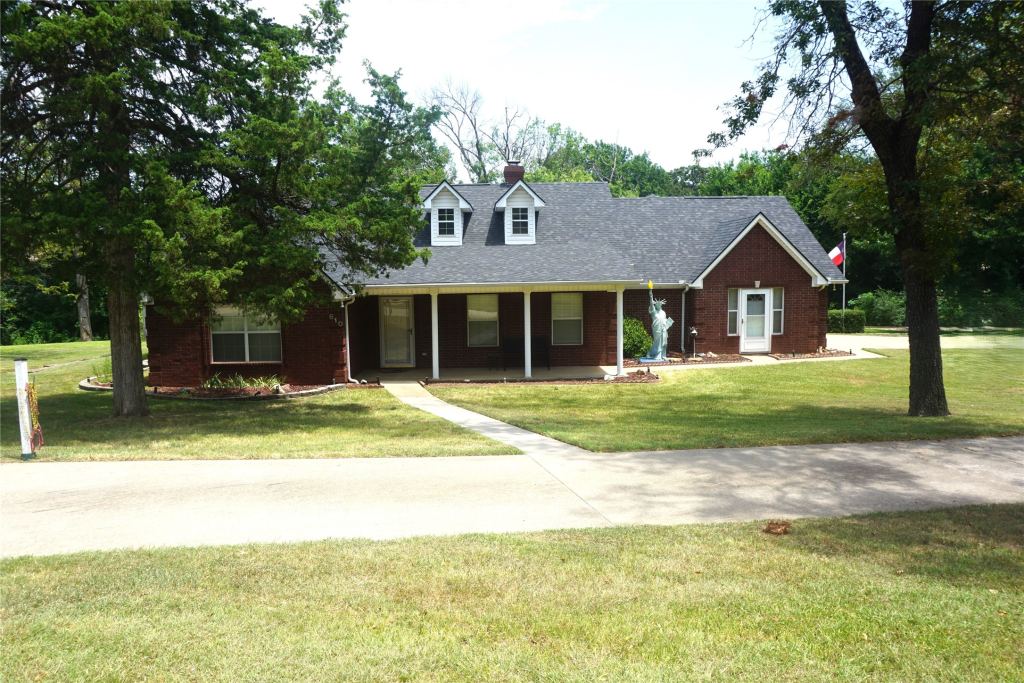 610 S Lillis Lane, Denison, TX 75020 — photo 1
