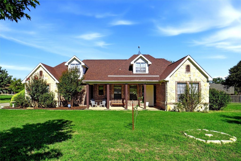 108 Wooley Court, Weatherford, TX 76085 — photo 1