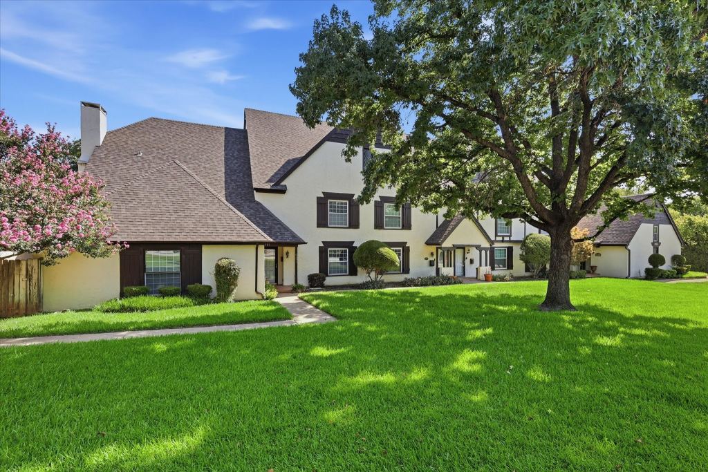 981 Chateau Valee Circle, Bedford, TX 76022 — photo 1