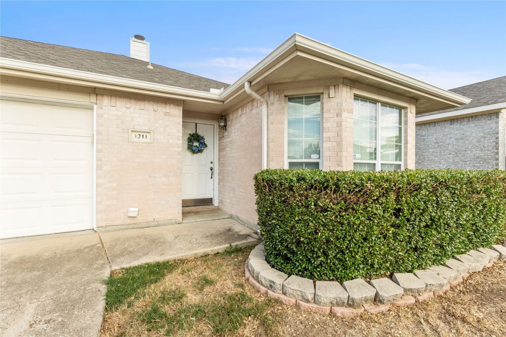 1211 Varacruz Drive