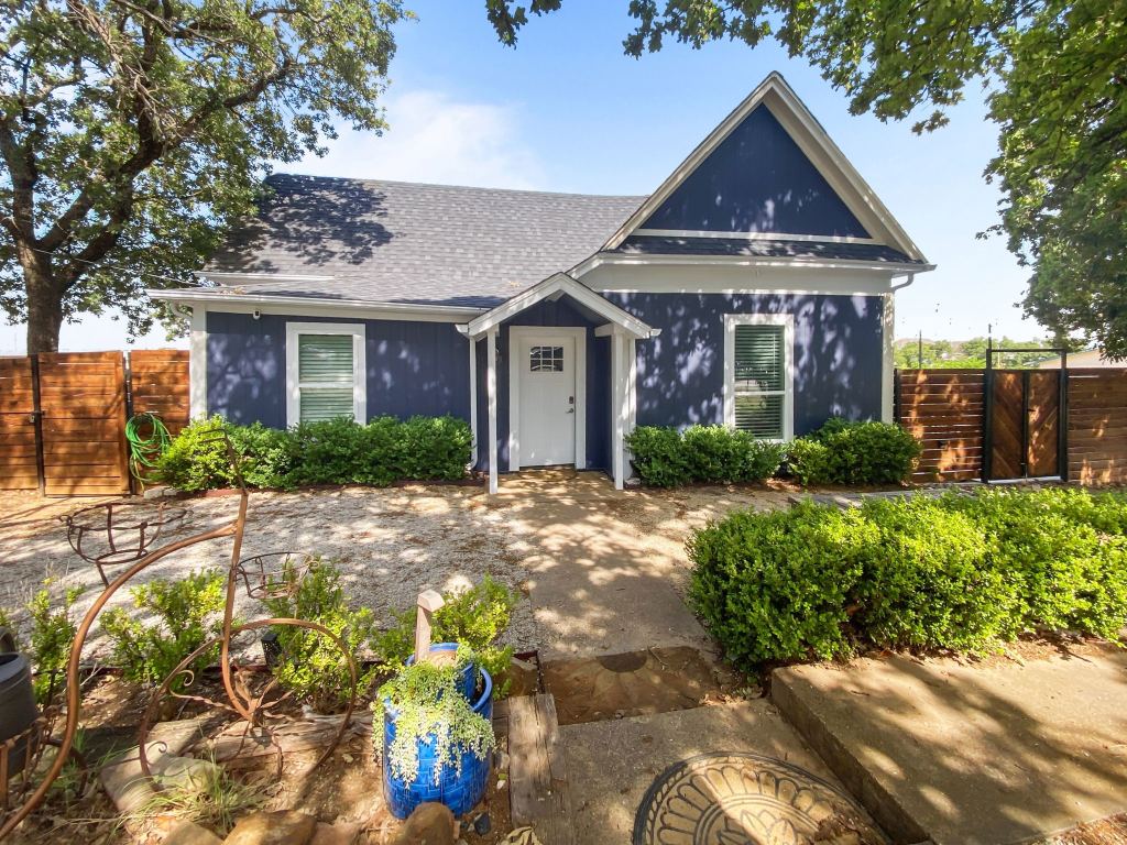 815 Stonecrest Road, Argyle, TX 76226 — photo 1