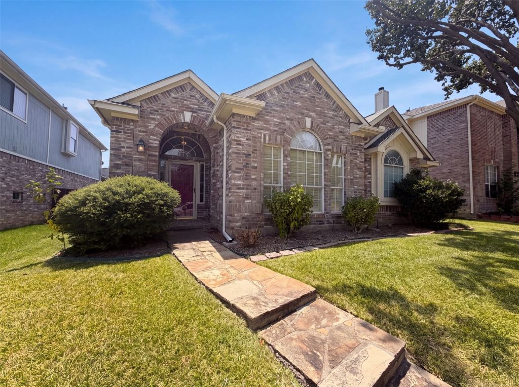 1688 Yellowstone Avenue, Lewisville, TX 75077 — photo 1