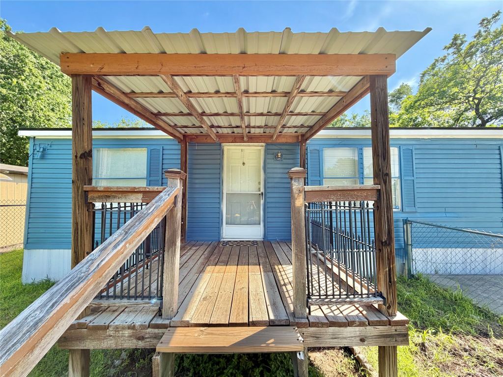 2022 Parrish Street, Waco, TX 76705 — photo 1