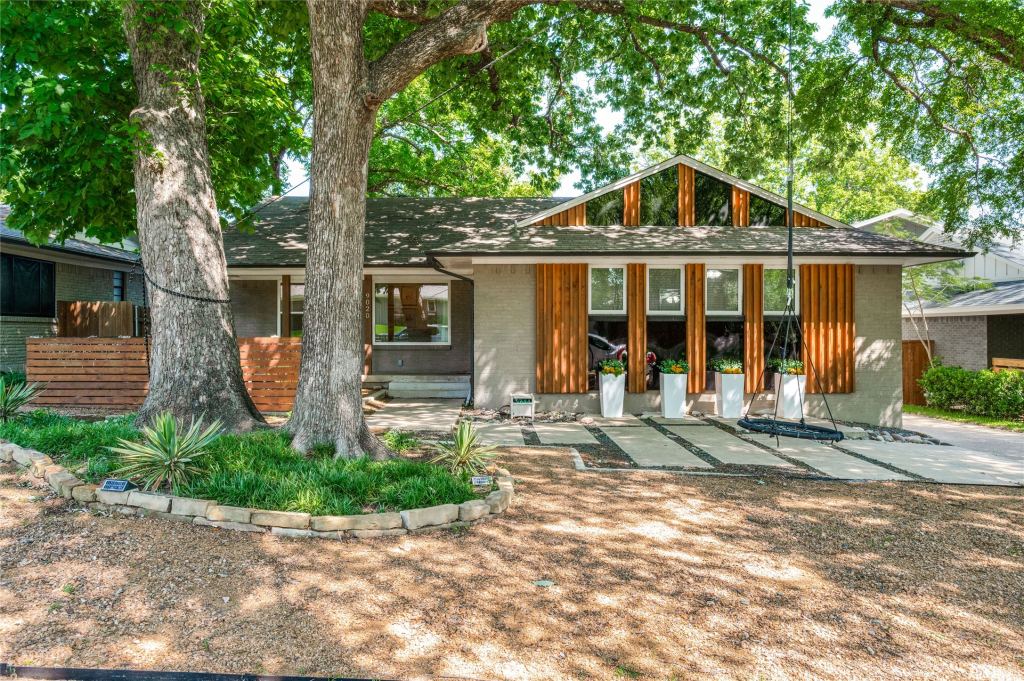 9020 Westbriar Drive