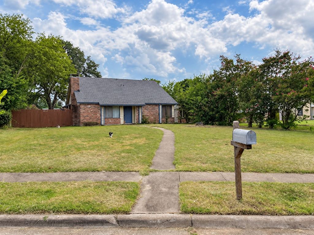 2926 Bonanza Lane, Garland, TX 75042 — photo 1