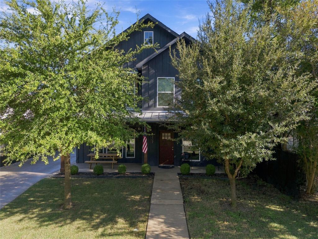 1302 Bagby Avenue, Waco, TX 76706 — photo 1
