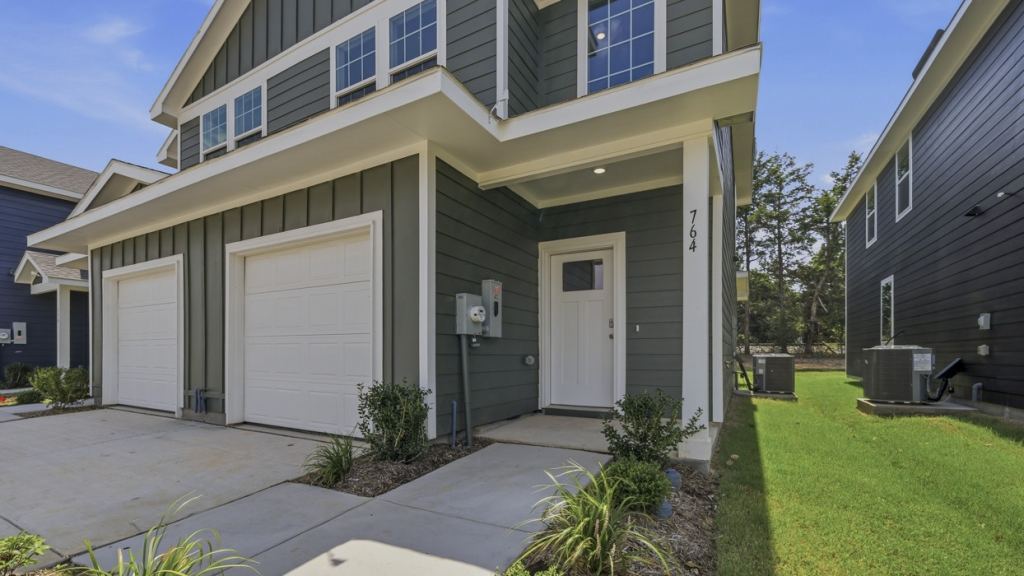 764 Stonewood Drive, Sulphur Springs, TX 75482 — photo 1