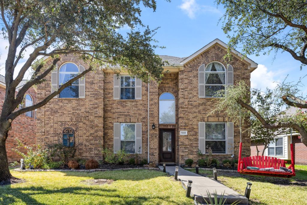 7243 Chinquapin Drive, Frisco, TX 75033 — photo 1