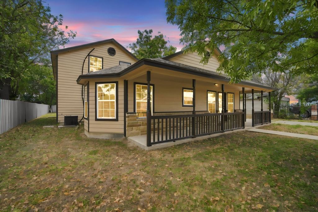 1103 Chase Avenue, Cleburne, TX 76031 — photo 1