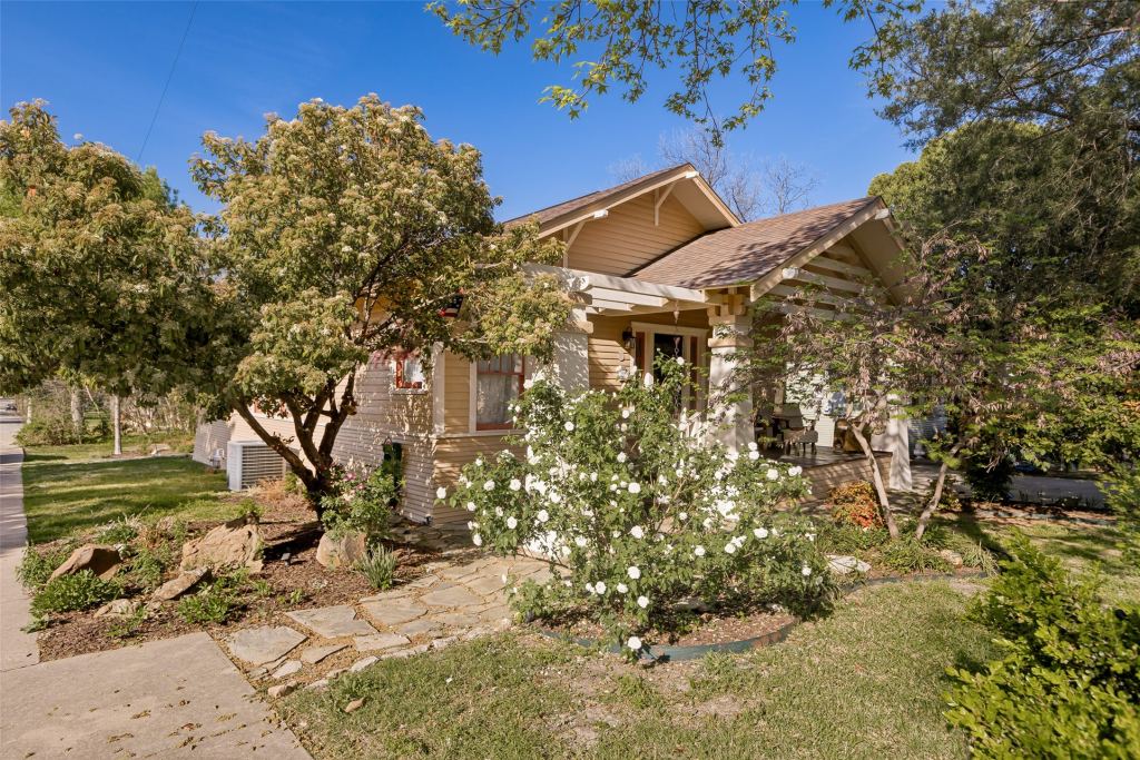 408 Heard Street, McKinney, TX 75069 — photo 1