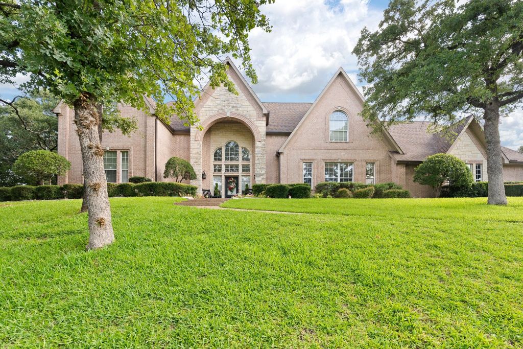 2829 Donnybrook Drive, Burleson, TX 76028 — photo 1