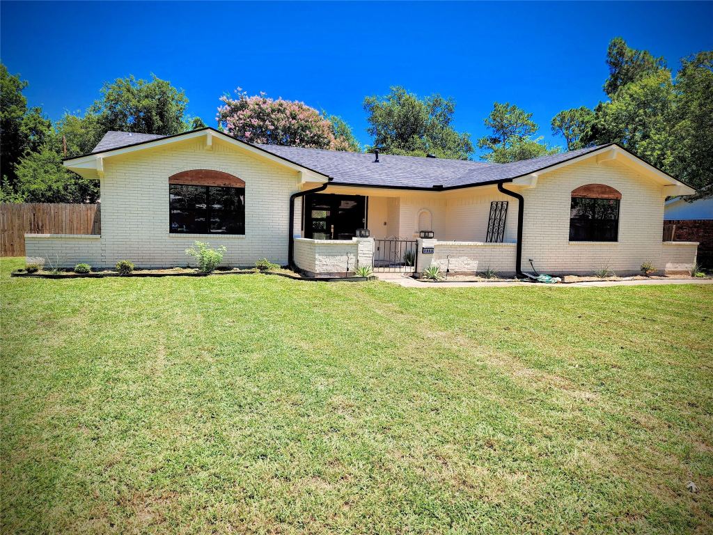 2908 Washington Street, Commerce, TX 75428 — photo 1