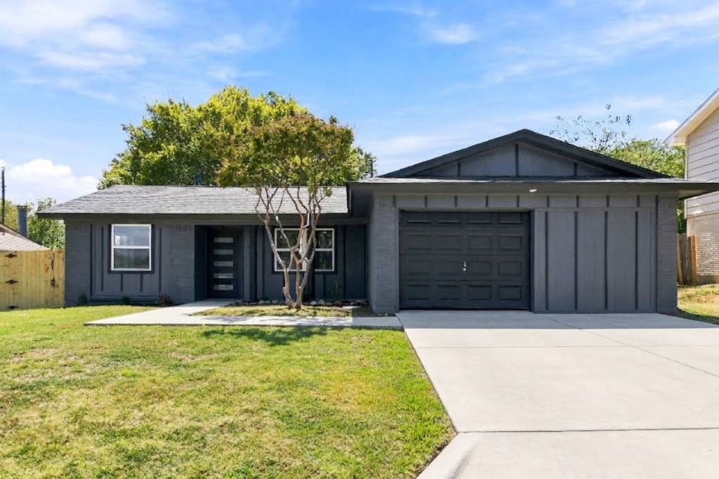 3306 Ridgehaven Street, Irving, TX 75062 — photo 1