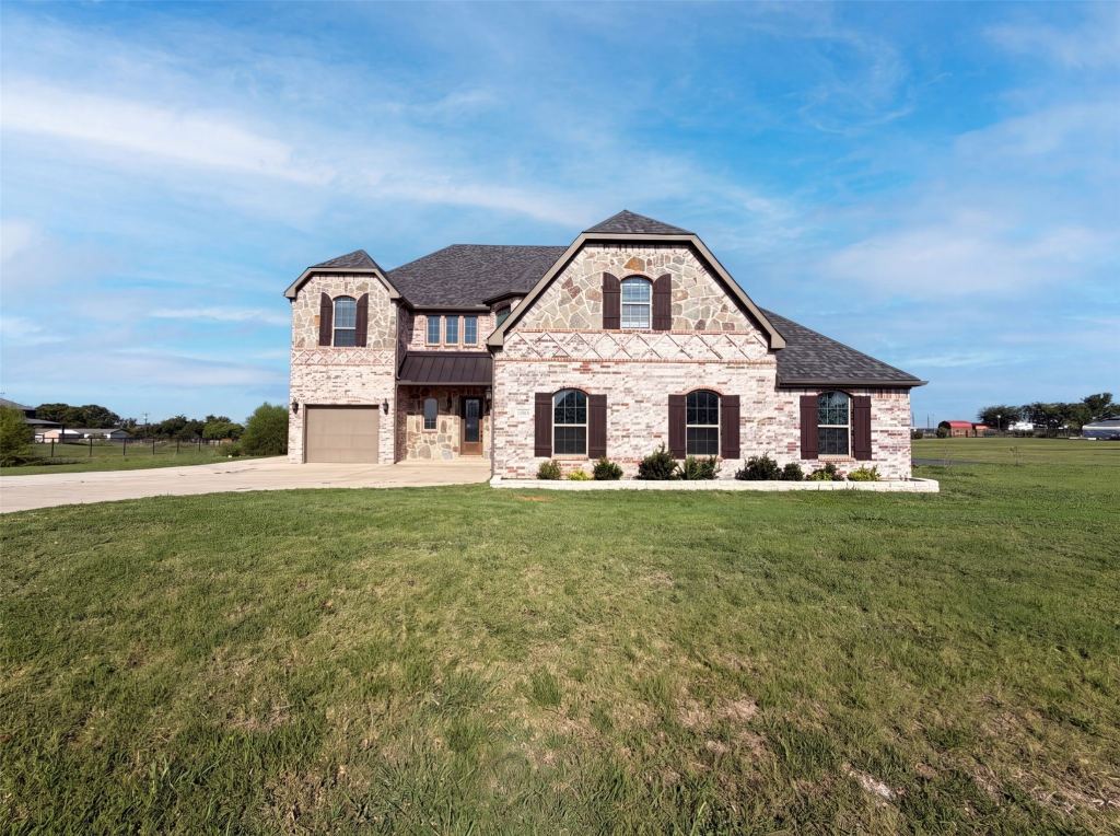 1208 Redbud Street
