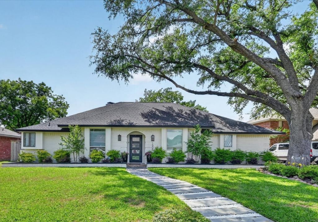 1505 Canyon Oaks Drive, Irving, TX 75061 — photo 1