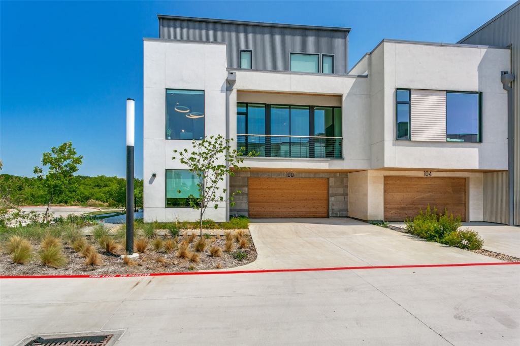 1111 Raiford Rd 100, Carrollton, TX 75007 — photo 1