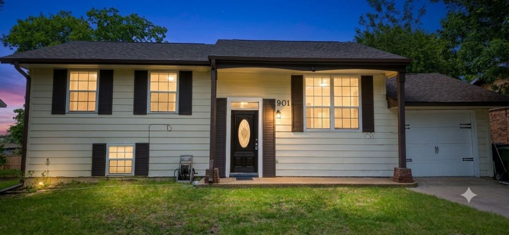 901 E Daugherty Drive, Garland, TX 75041 — photo 1