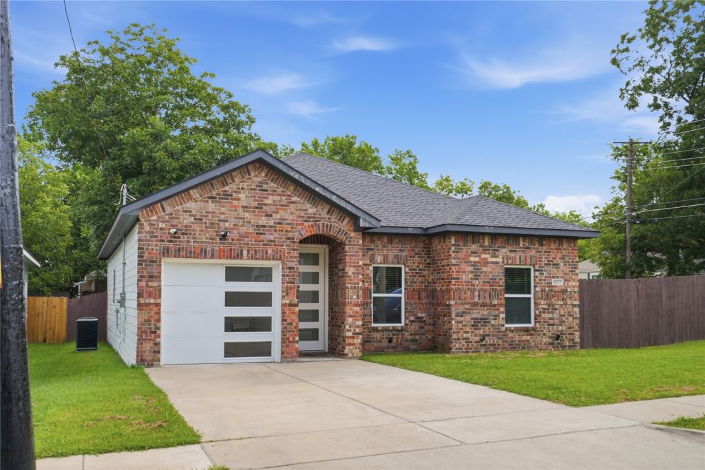 3425 Logan Street, Greenville, TX 75401 — photo 1