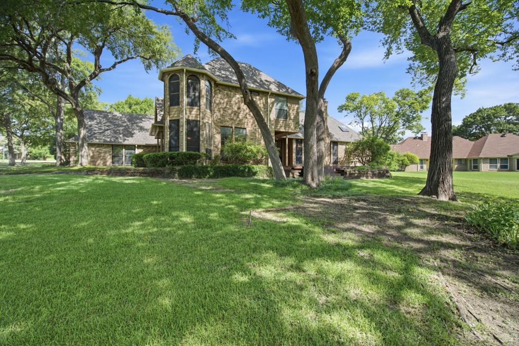 602 Riva Ridge