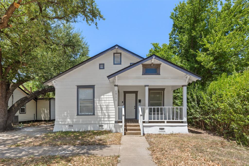 1711 Wood Avenue, Waco, TX 76706 — photo 1