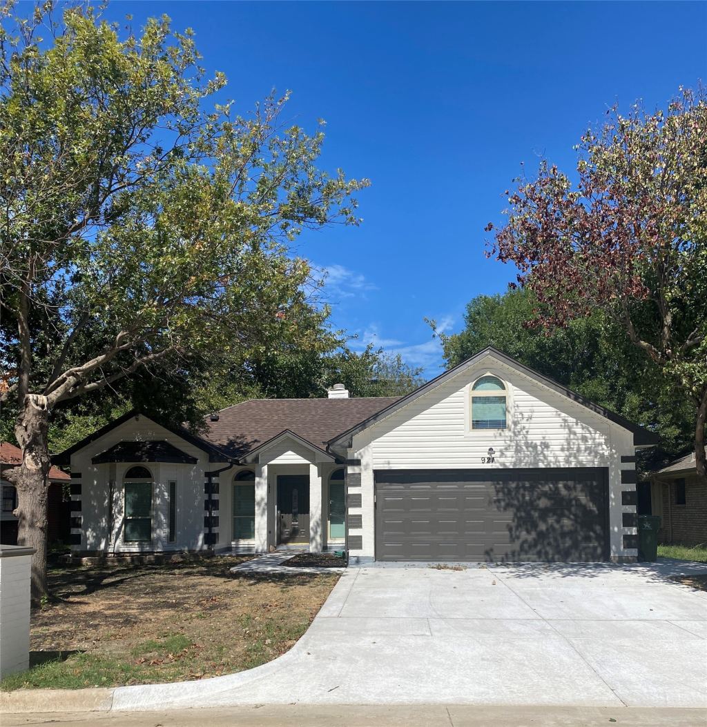 921 Meadowdale Road
