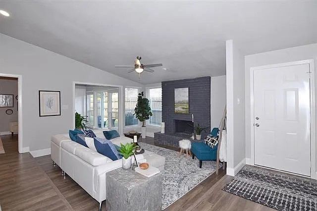 3105 Medina Street, Irving, TX 75061 — photo 1
