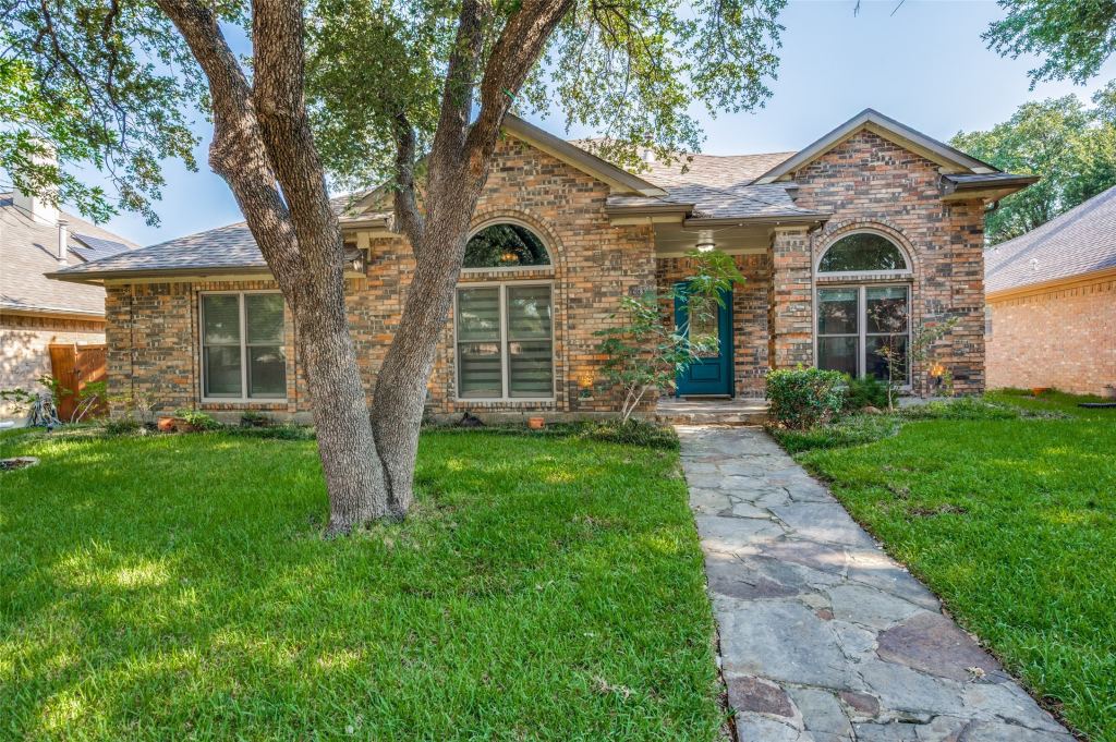 755 Red River Trail