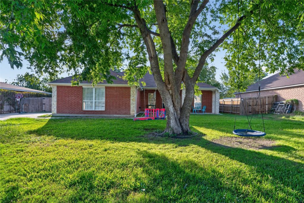 3824 Linkcrest Drive W, Aledo, TX 76008 — photo 1