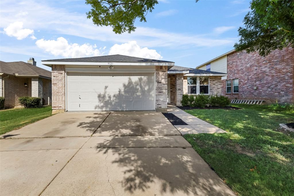 9121 Riding Stable Lane, Fort Worth, TX 76123 — photo 1