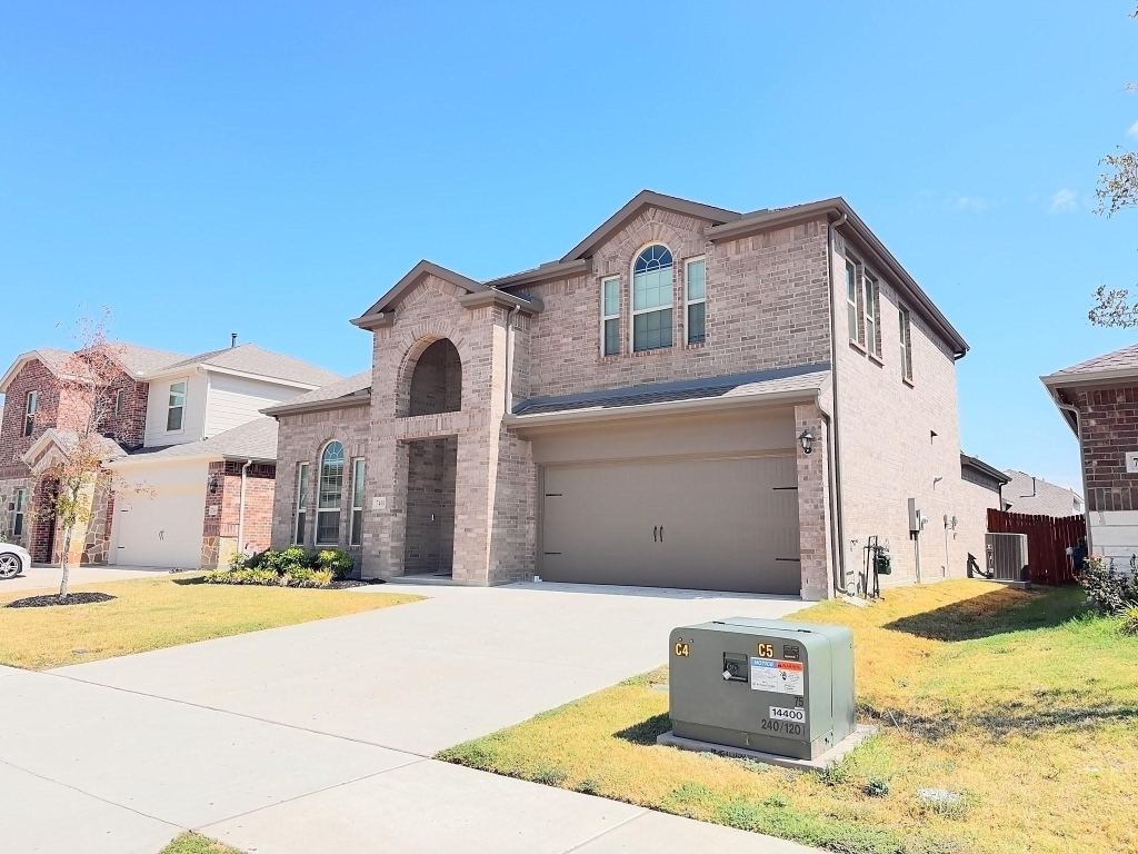 7400 Seton Place, McKinney, TX 75071 — photo 1