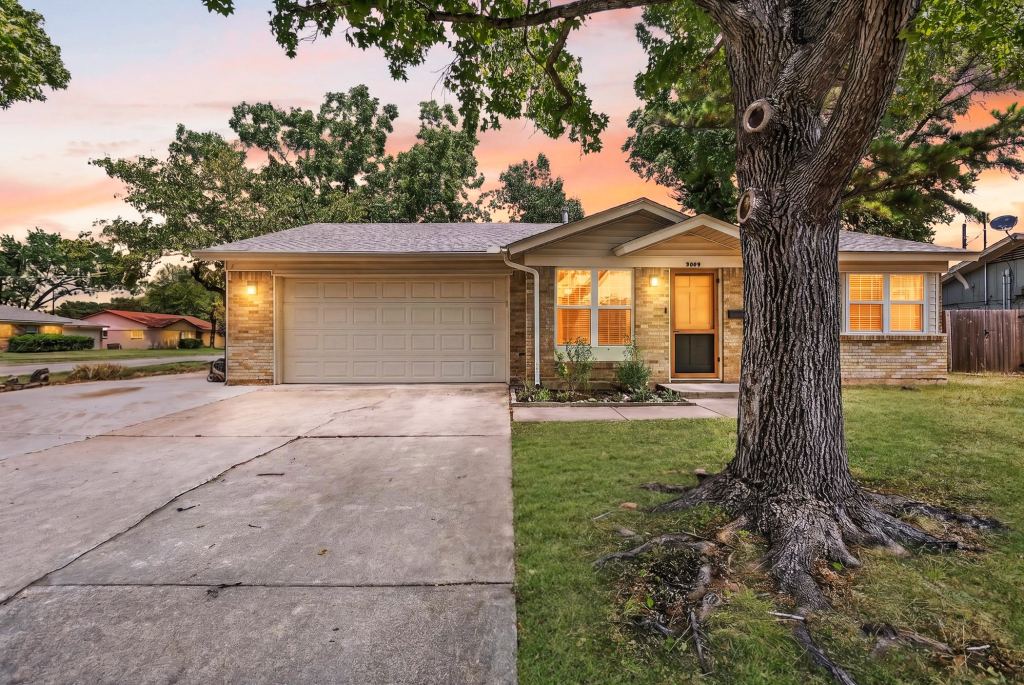 3009 W 11th Street, Irving, TX 75060 — photo 1