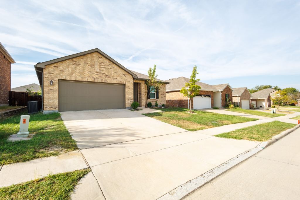 817 Cedar Elm Drive, Anna, TX 75409 — photo 1