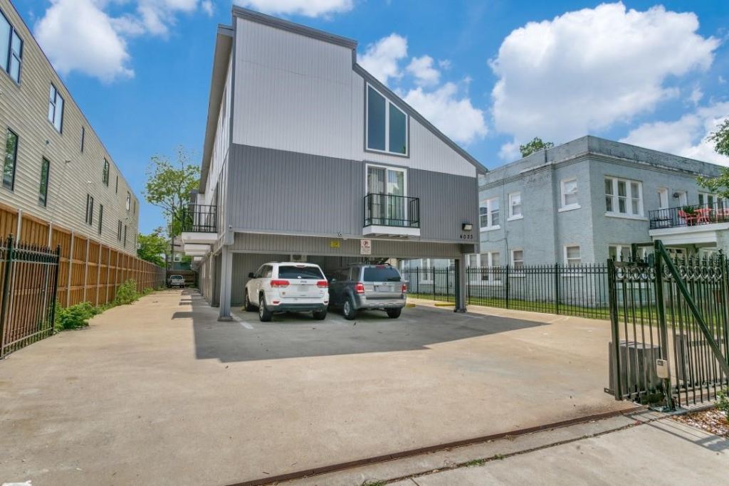 4023 N Hall Street 206, Dallas, TX 75219 — photo 1