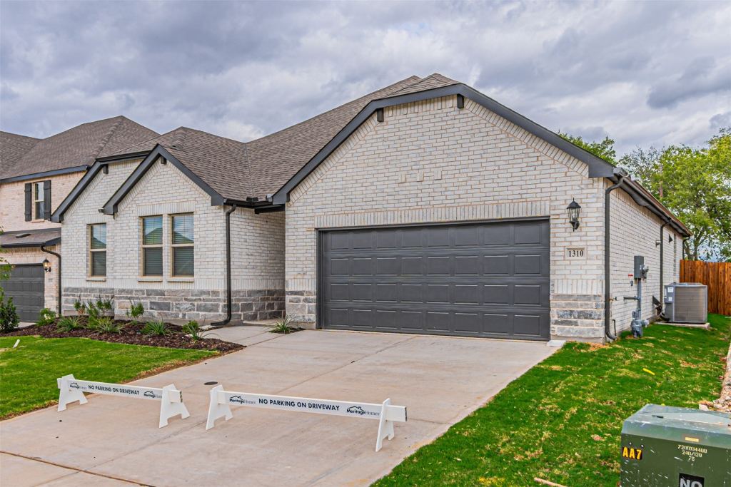 1310 Winters Way, Princeton, TX 75071 — photo 1