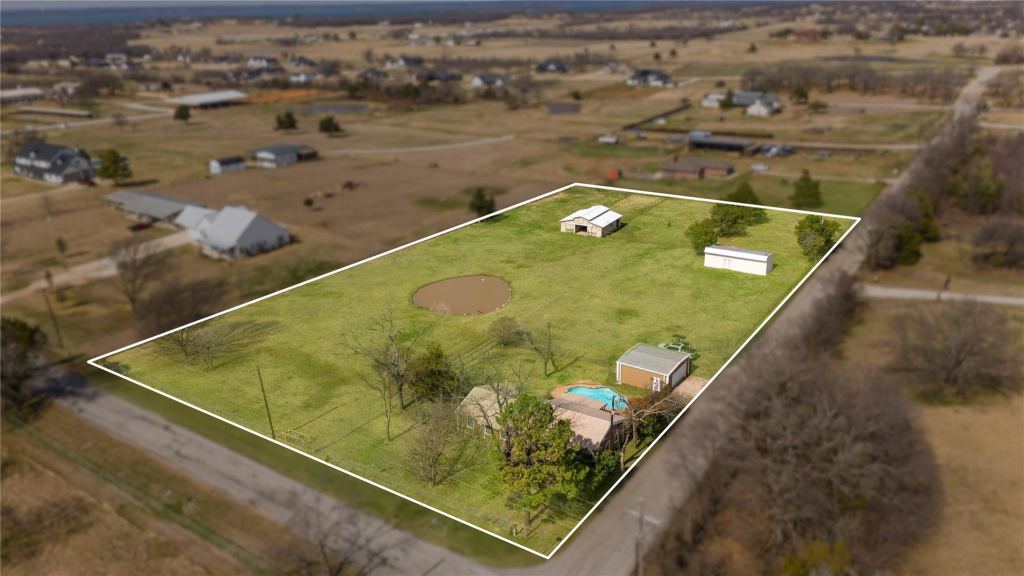 9213 Wilson Road, Pilot Point, TX 76258 — photo 1