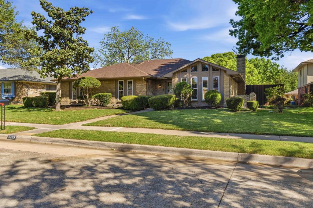 2109 Heather Hill Lane, Plano, TX 75075 — photo 1