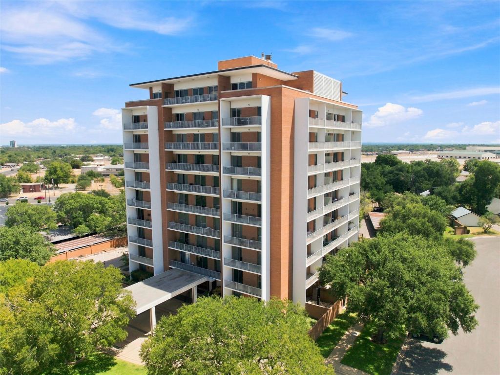 4924 Cobbs Drive 4E, Waco, TX 76710 — photo 1