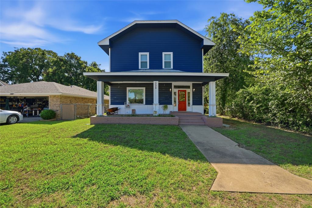 326 W Sears Street 102, Denison, TX 75020 — photo 1