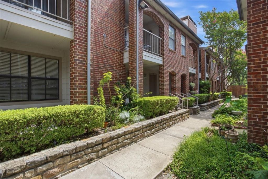 3205 Donnelly 202, Fort Worth, TX 76107 — photo 1