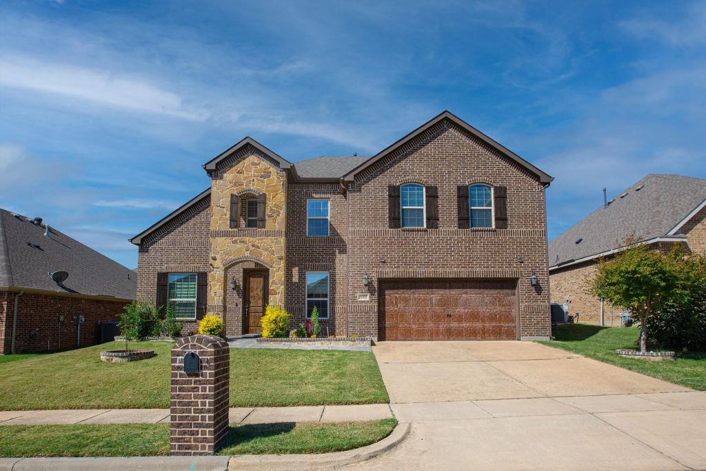 1002 Nail Lane, Euless, TX 76040 — photo 1