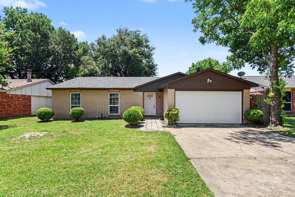 224 Rockcrest Drive, Mesquite, TX 75150 — photo 1