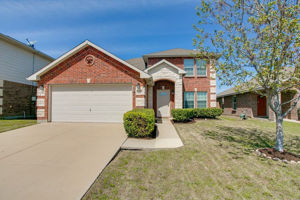 4529 Hounds Tail Lane, Fort Worth, TX 76244 — photo 1