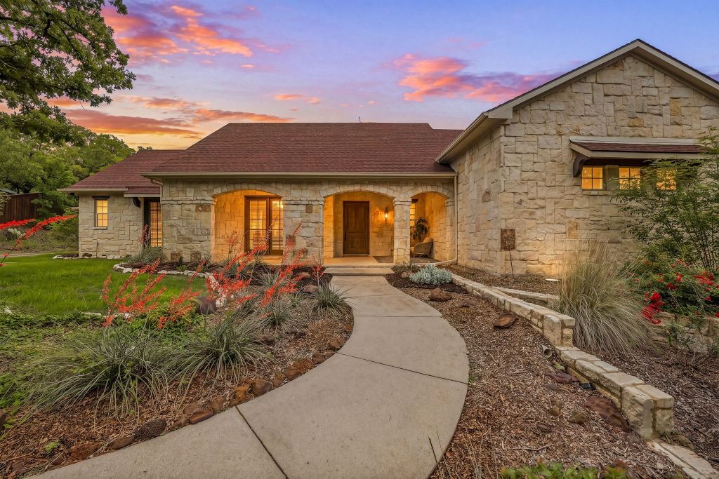 6436 Valley Creek, Pilot Point, TX 76258 — photo 1