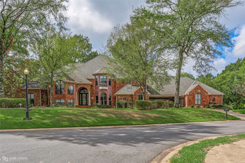 36 Golf Club Drive
