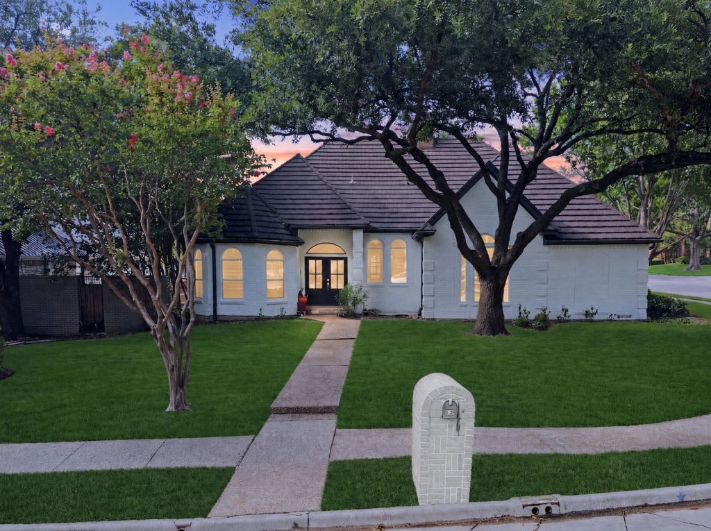 2001 Crockett Court, Irving, TX 75038 — photo 1