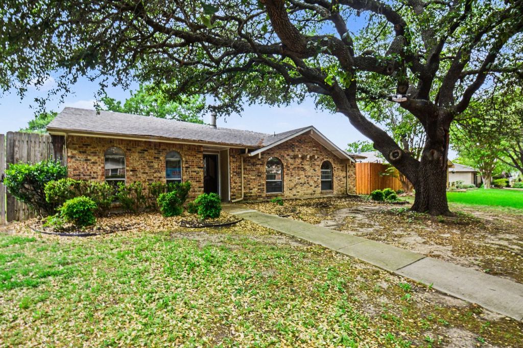 1408 Vanderbilt Drive, Plano, TX 75023 — photo 1