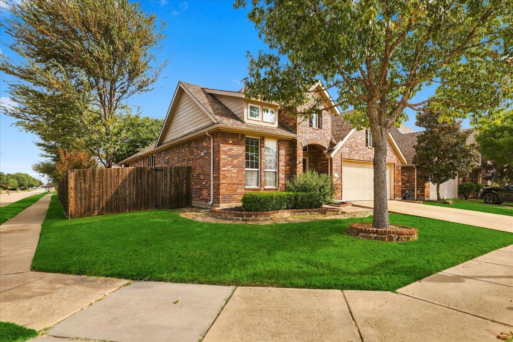 10880 Sedalia Drive, McKinney, TX 75072 — photo 1