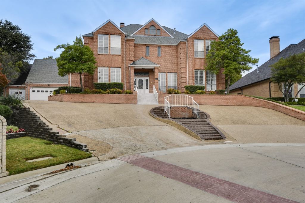 2121 Shari Lane, Garland, TX 75043 — photo 1