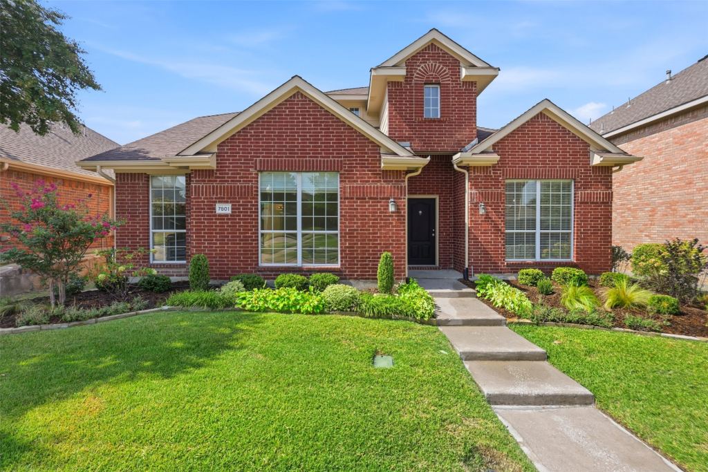 7801 Loma Alta Trail
