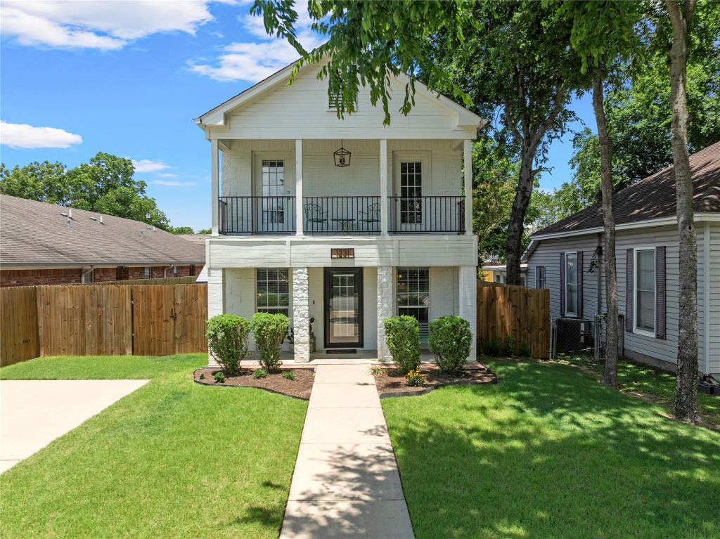 1231 Bagby Avenue, Waco, TX 76706 — photo 1